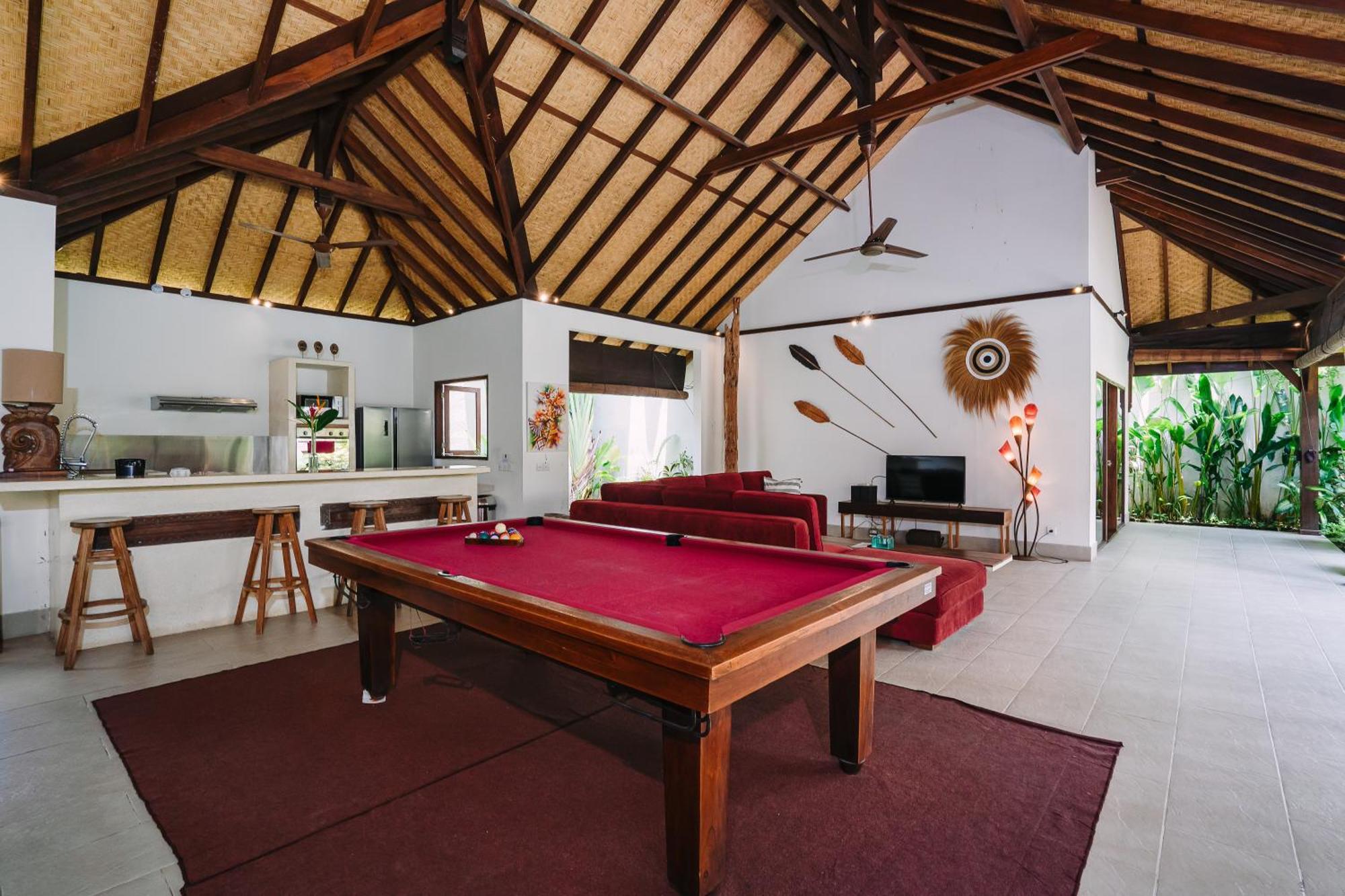 Cira - 5 Bedrooms Private Next To * Seminyak