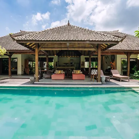 Villa Cira - 5 Bedrooms Private Villa Next To Seminyak Exterior photo