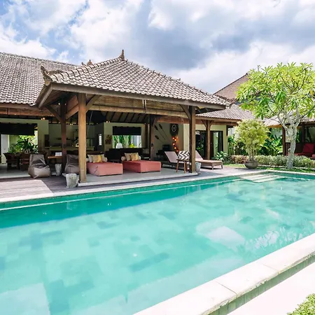 Villa Cira - 5 Bedrooms Private Villa Next To Seminyak Exterior photo