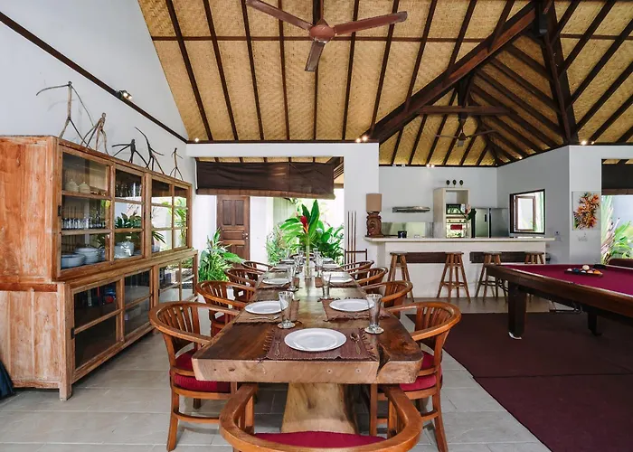 Villa Cira - 5 Bedrooms Private Villa Next To Seminyak