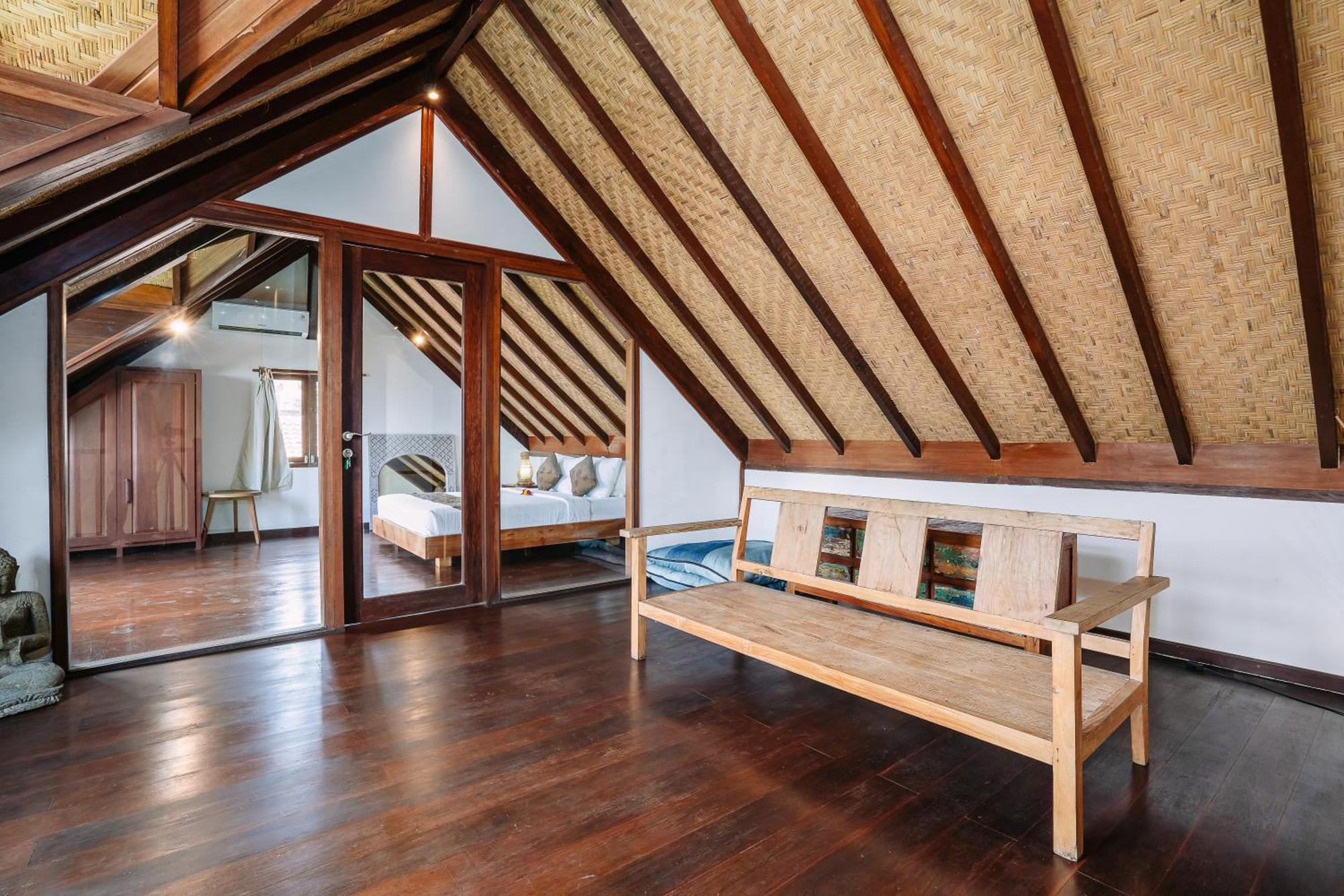 Cira - 5 Bedrooms Private Next To Villa Seminyak